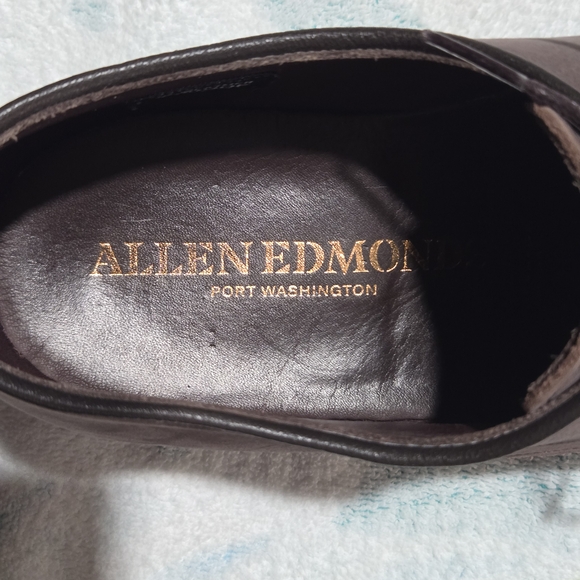 Allen Edmonds Men's Surrey Waterproof Derby Shoes - Picture 6 of 9
